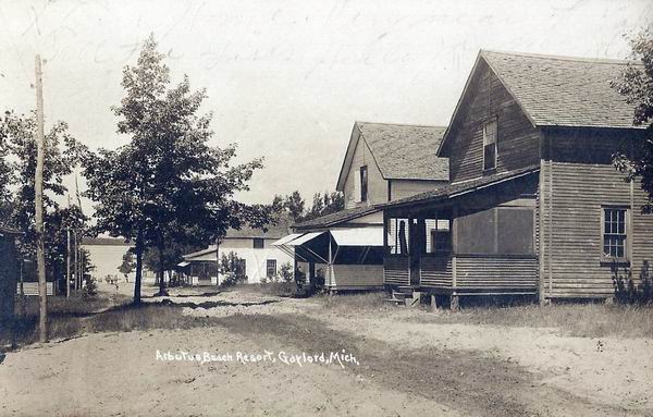 Arbutus Beach Resort - Gaylord (newer photo)